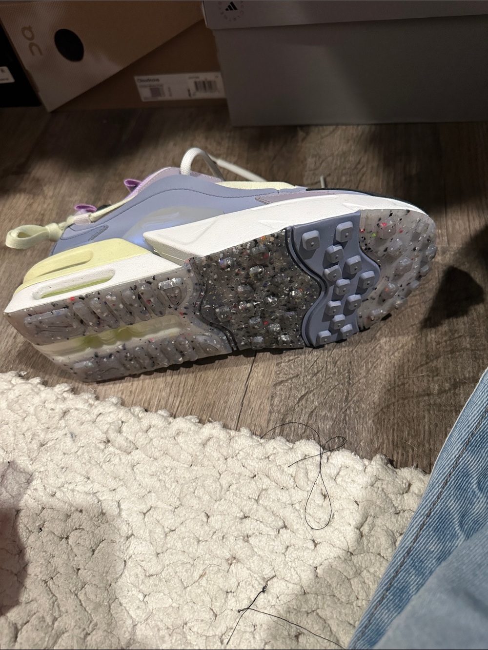 Nike furrows - Picture 2 of 2
